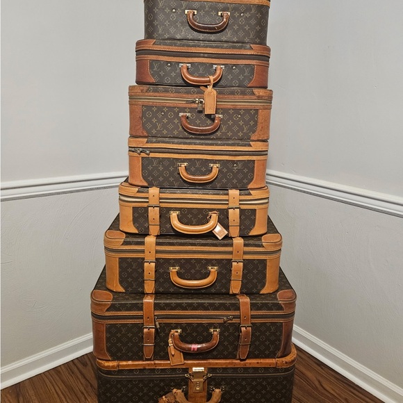 Louis Vuitton Brown Trunk Travel Set - Picture 3 of 3